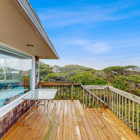 Вілла Chris'S Oceanfront Getaway Рокавей-Біч Екстер'єр фото